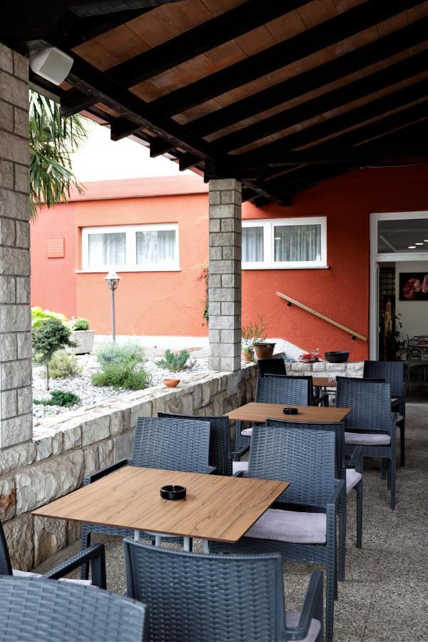 Hostel Soline Portorož Buitenkant foto