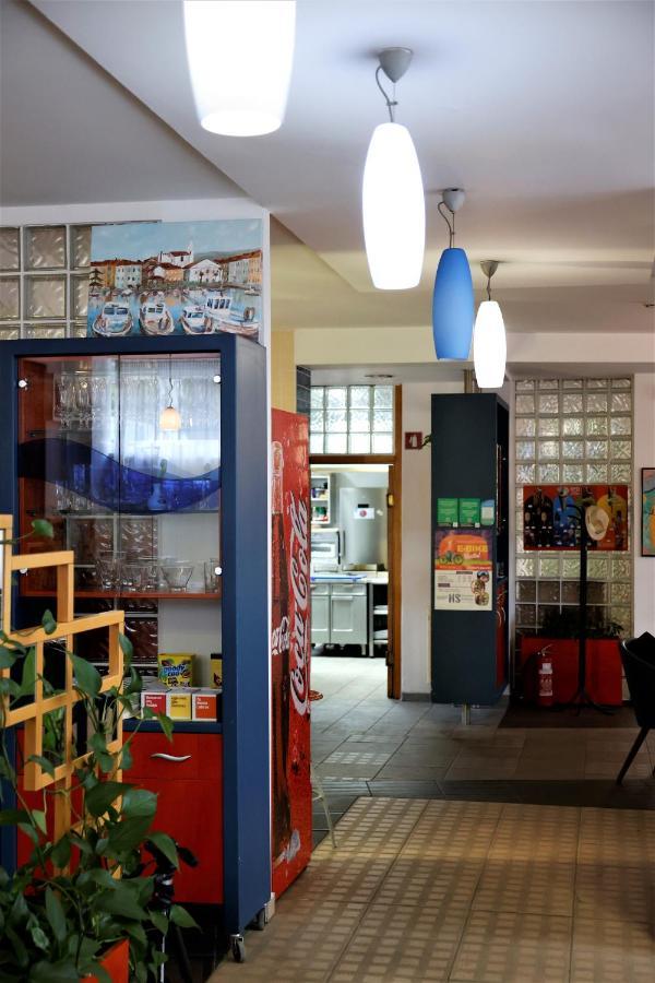 Hostel Soline Portorož Buitenkant foto