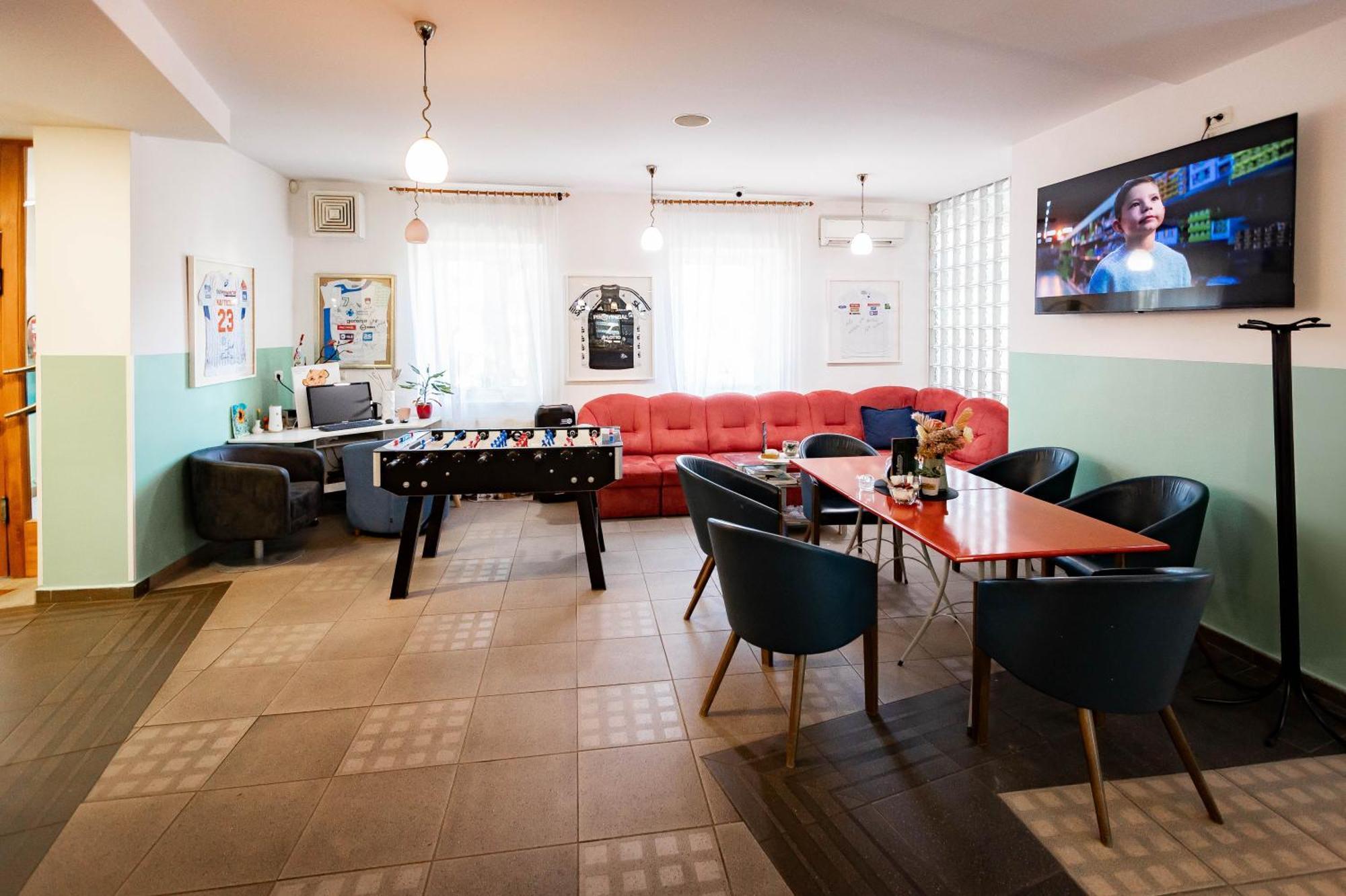 Hostel Soline Portorož Buitenkant foto